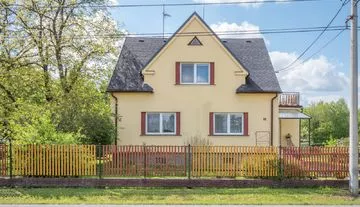Prodej rodinného domu 155 m², pozemek 1779 m²