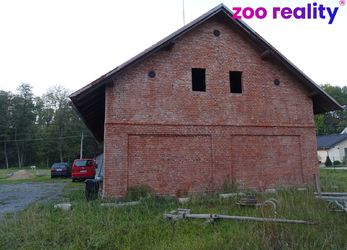 Prodej stodoly s pozemkem 2600 m2, Kvasiny