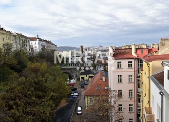 Praha 3 - Žižkov, pronájem mezonetového bytu 5+1 214 m2, okr. Praha